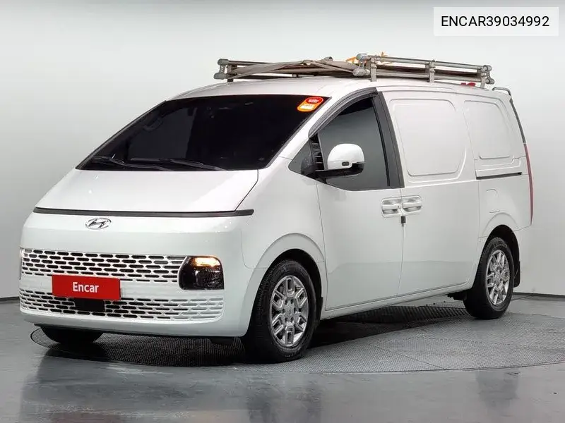 Hyundai Staria 2021 года выпуска