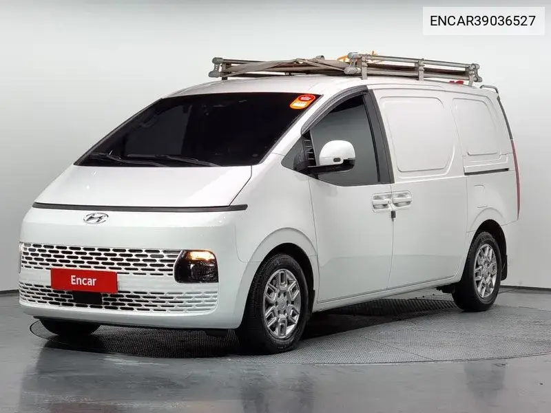 Hyundai Staria 2021 года выпуска