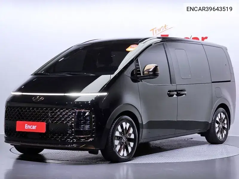Hyundai Staria 2021 года выпуска