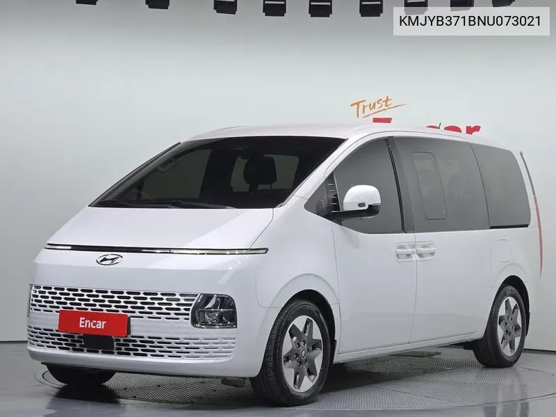 Hyundai Staria 2022 года выпуска