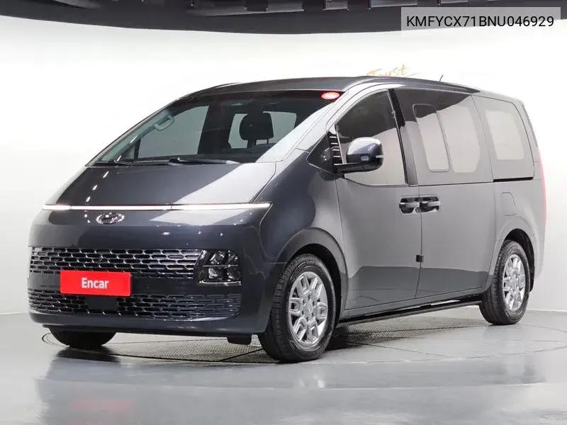 Hyundai Staria 2022 года выпуска