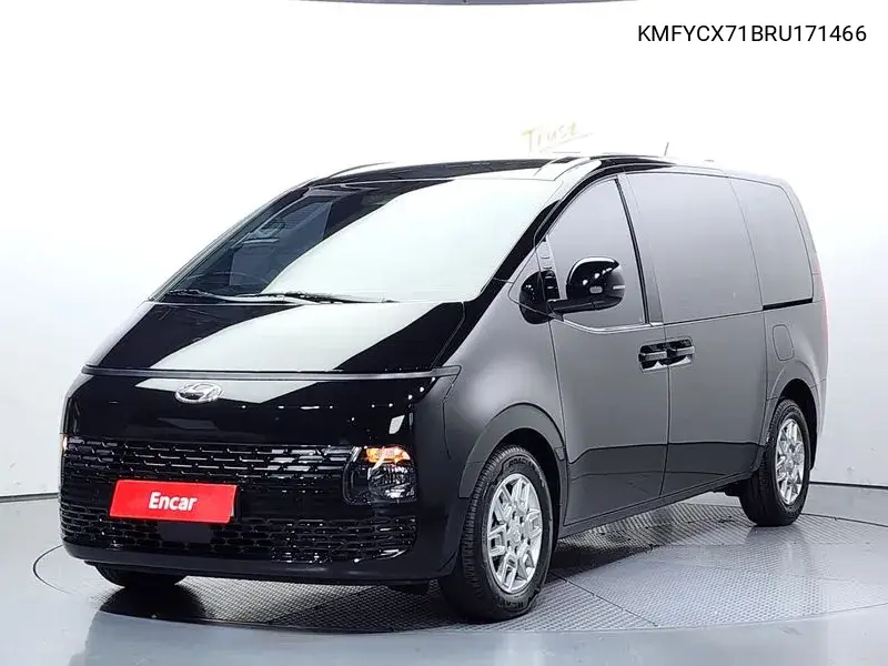 Hyundai Staria 2024 года выпуска