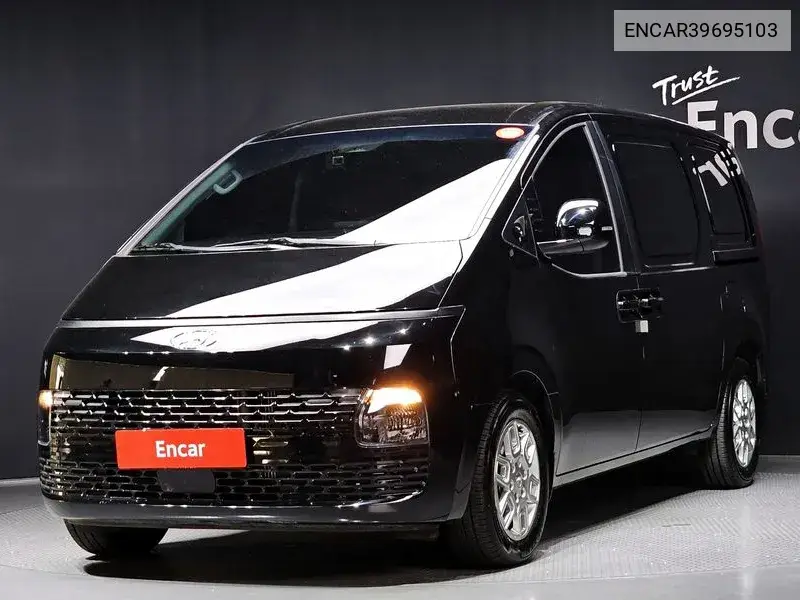 Hyundai Staria 2024 года выпуска