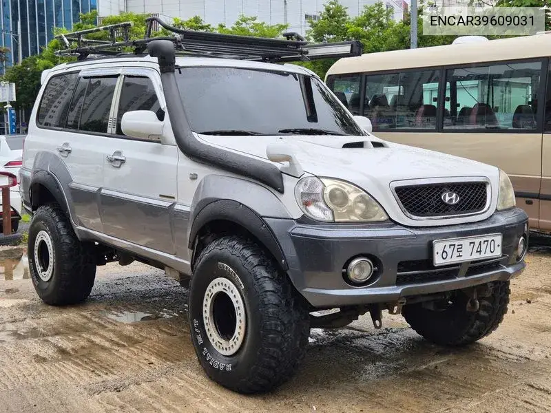 Hyundai Terracan 2003 года выпуска