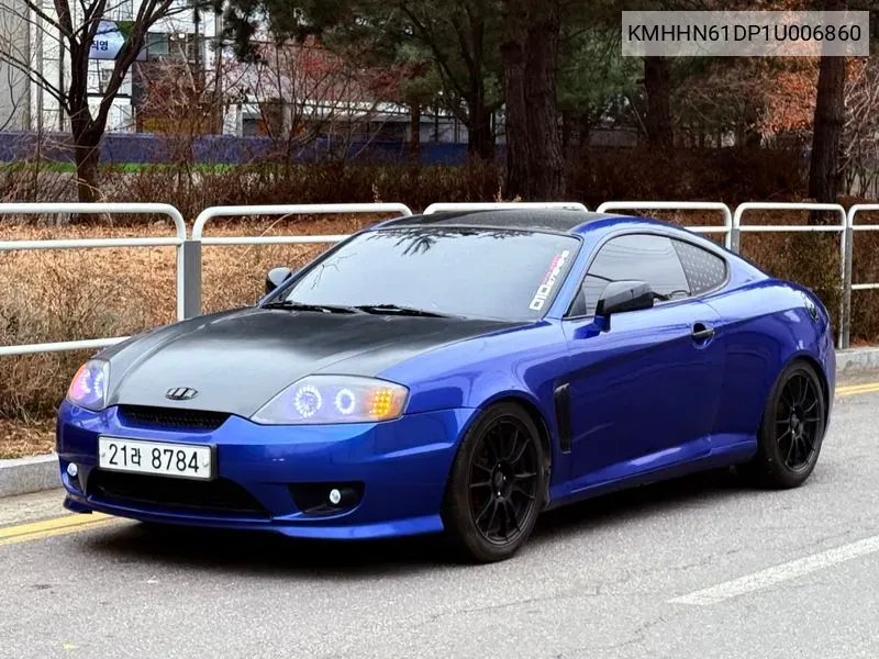 Hyundai Tuscani 2001 года выпуска