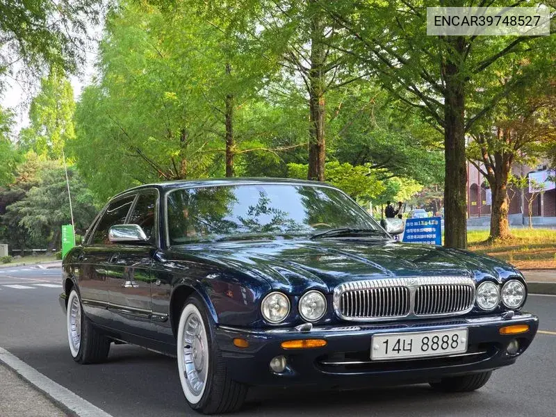 Jaguar Daimler 2002 года выпуска