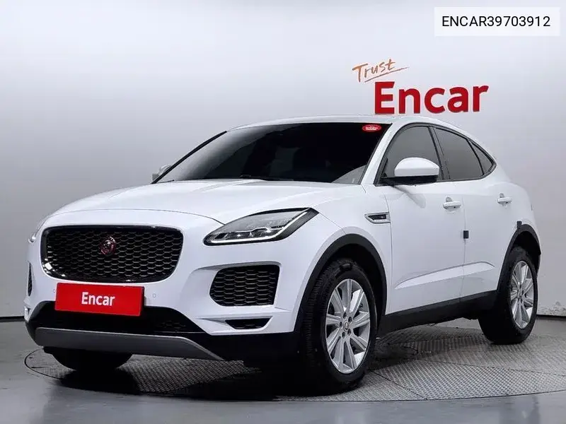 Jaguar E-Pace 2018 года выпуска