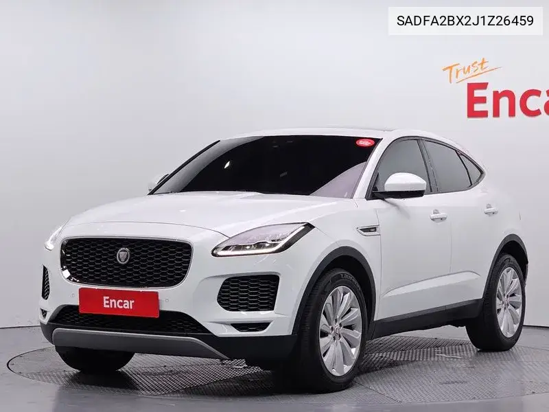 Jaguar E-Pace 2018 года выпуска
