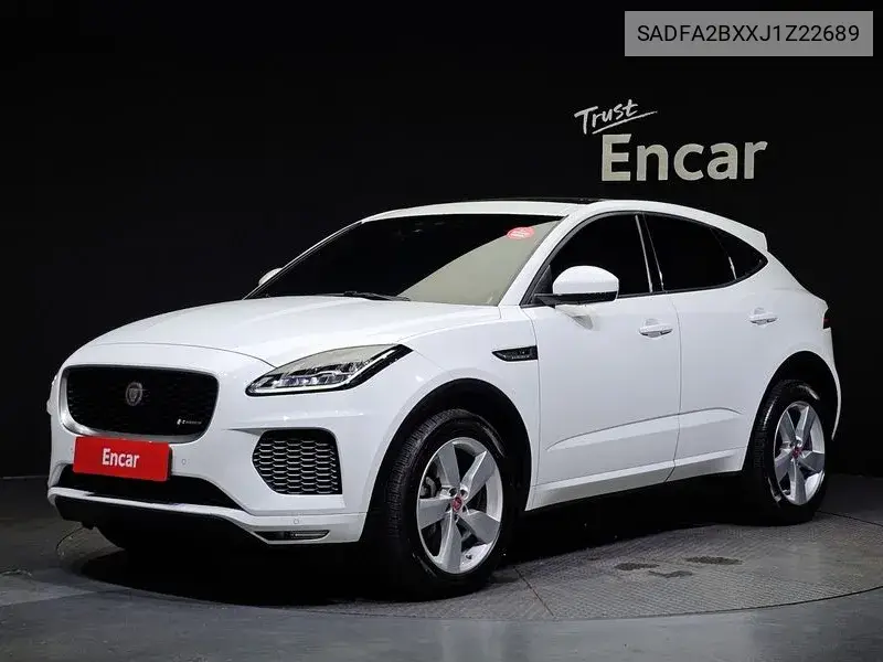 Jaguar E-Pace 2018 года выпуска