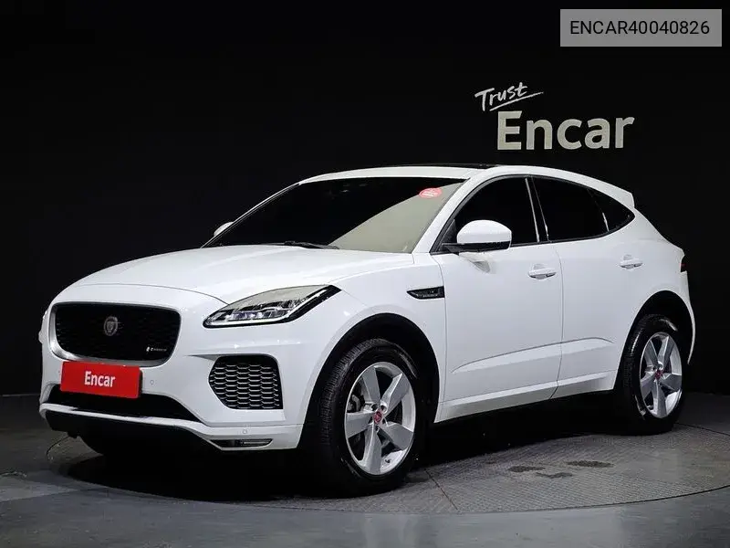 Jaguar E-Pace 2018 года выпуска
