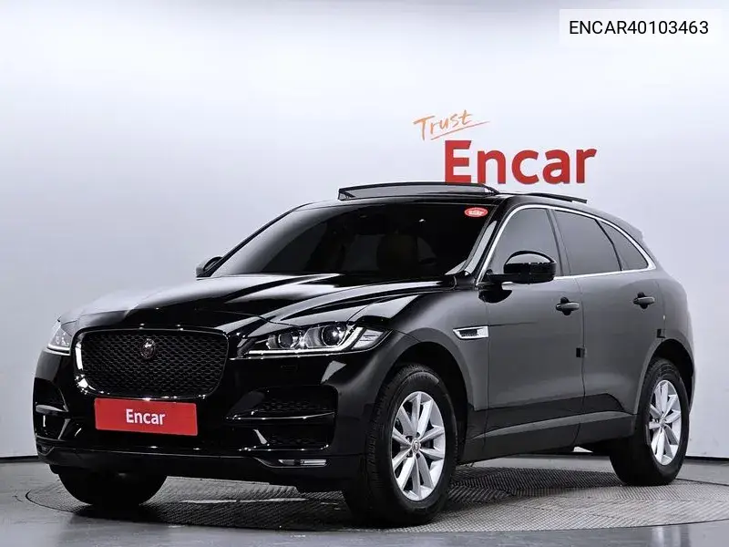 Jaguar F-Pace 2017 года выпуска