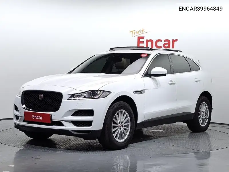Jaguar F-Pace 2018 года выпуска