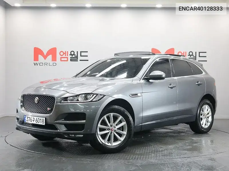 Jaguar F-Pace 2018 года выпуска