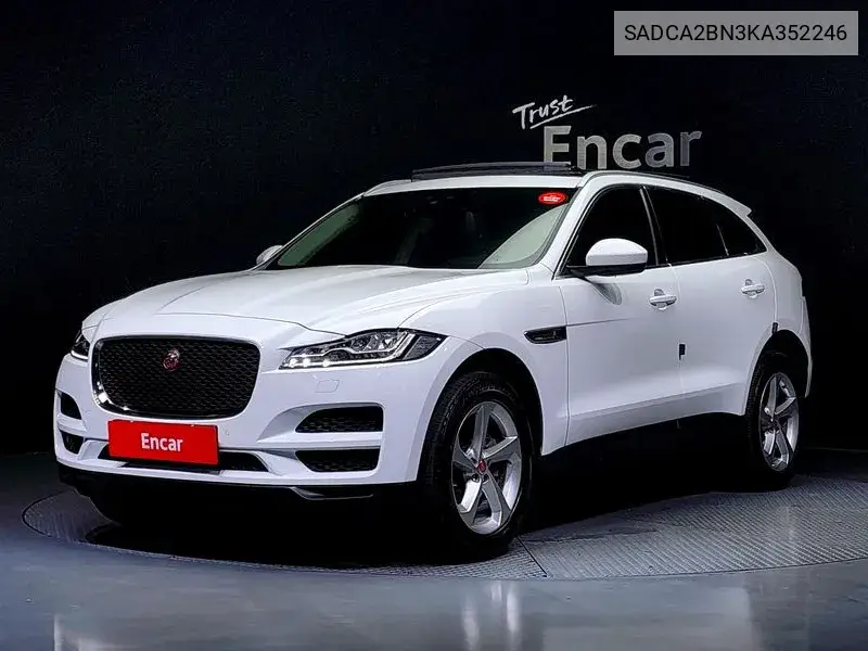 Jaguar F-Pace 2019 года выпуска