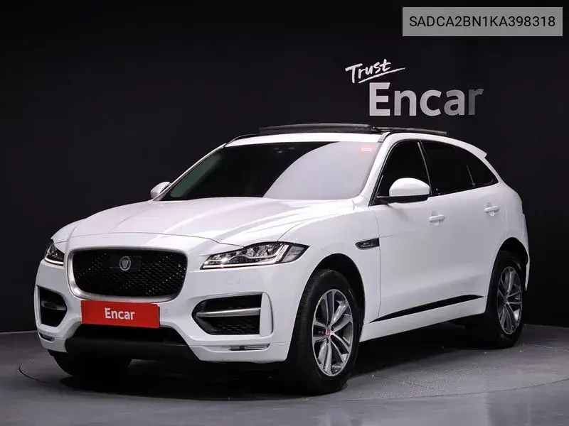 Jaguar F-Pace 2019 года выпуска