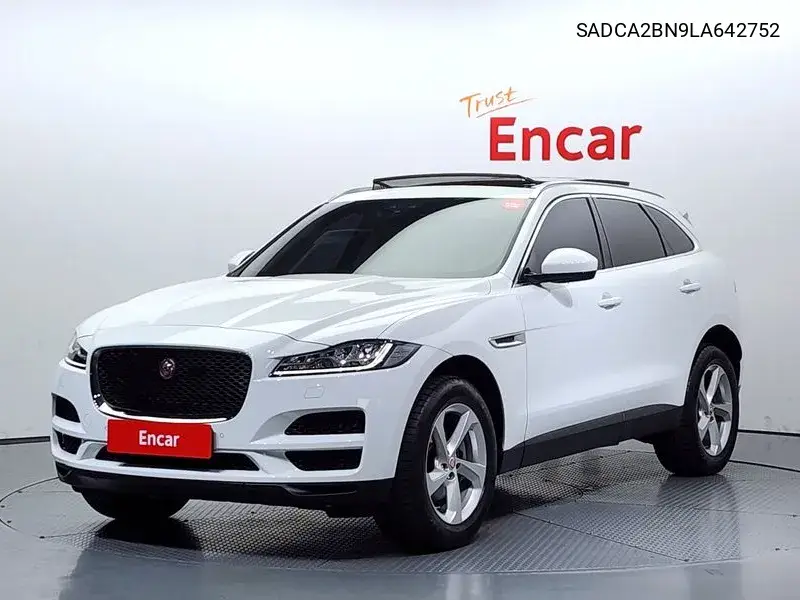 Jaguar F-Pace 2020 года выпуска