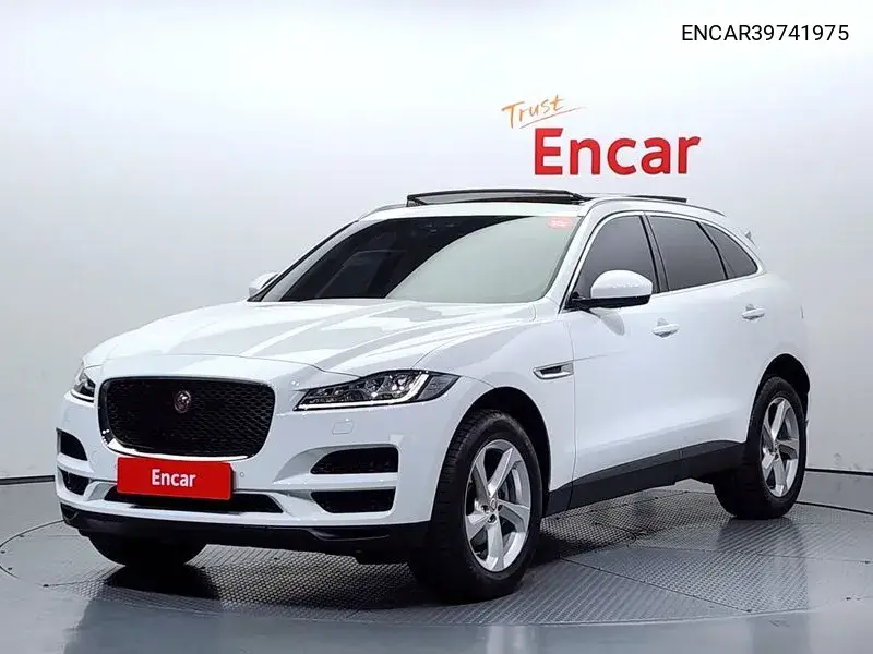 Jaguar F-Pace 2020 года выпуска