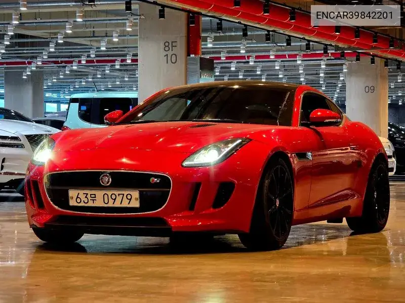 Jaguar F-Type 2015 года выпуска