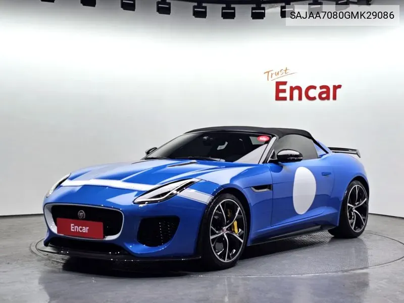 Jaguar F-Type 2016 года выпуска