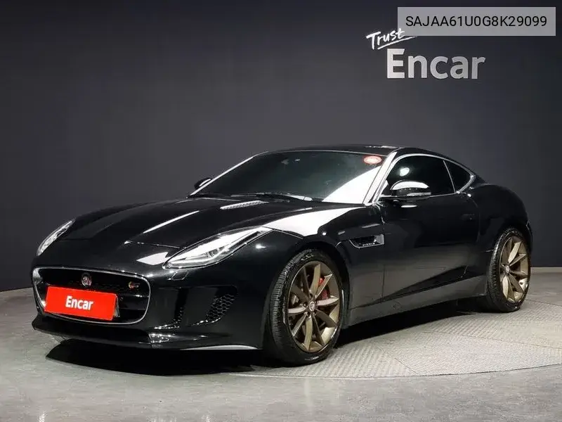 Jaguar F-Type 2016 года выпуска