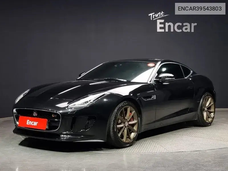 Jaguar F-Type 2016 года выпуска