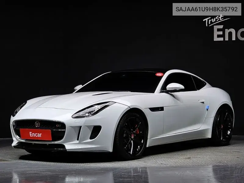 Jaguar F-Type 2017 года выпуска