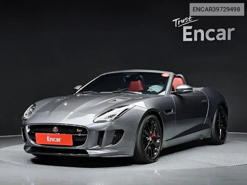 Jaguar F-Type 2017 года выпуска