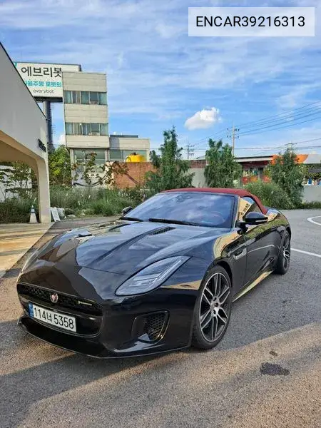 Jaguar F-Type 2018 года выпуска