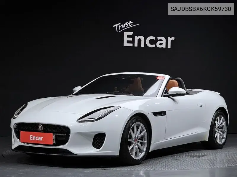 Jaguar F-Type 2018 года выпуска