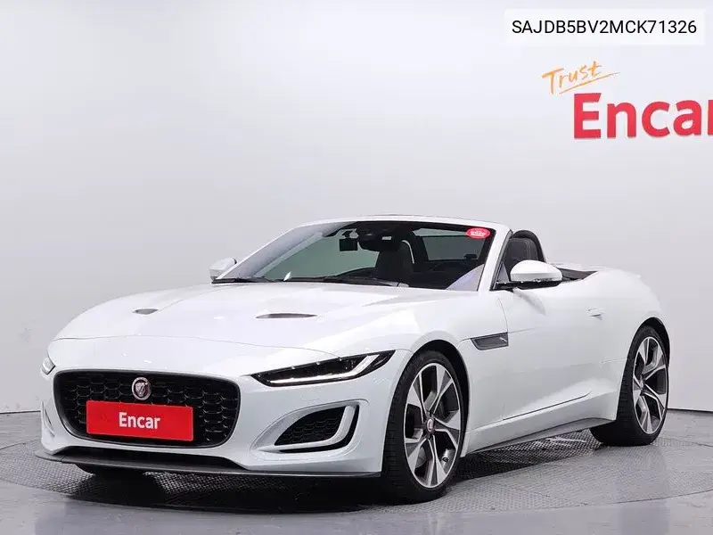 Jaguar F-Type 2021 года выпуска