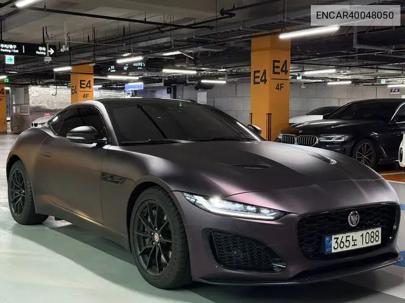 Jaguar F-Type 2021 года выпуска