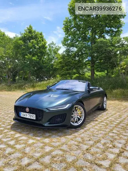 Jaguar F-Type 2022 года выпуска