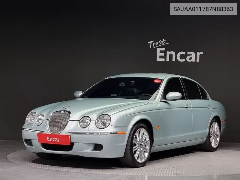 Jaguar S-Type 2007 года выпуска