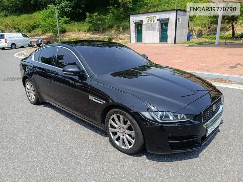 Jaguar XE 2015 года выпуска