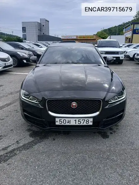 Jaguar XE 2017 года выпуска