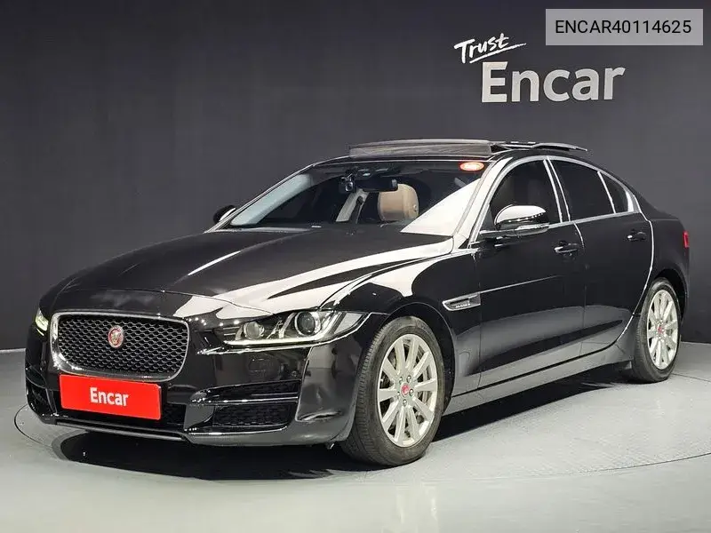 Jaguar XE 2017 года выпуска