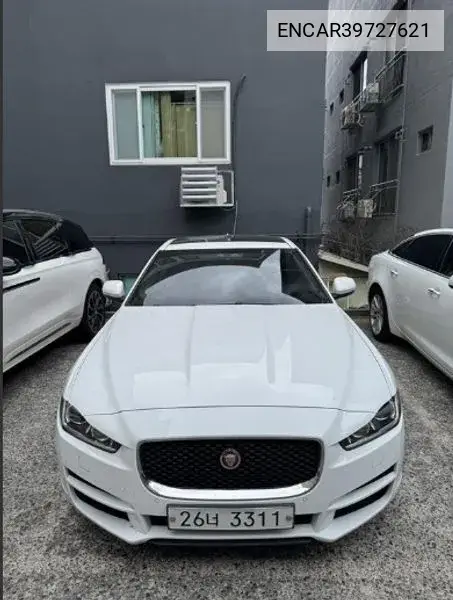 Jaguar XE 2018 года выпуска