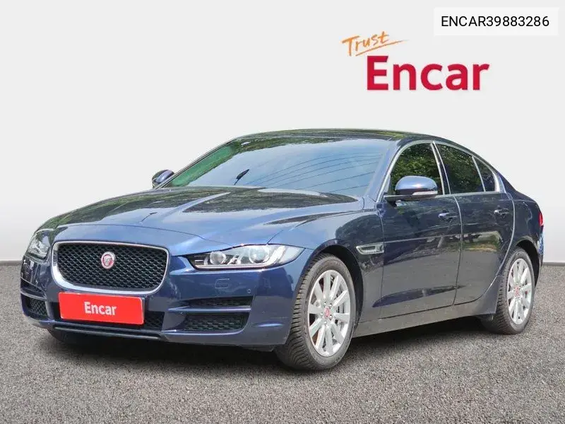 Jaguar XE 2019 года выпуска