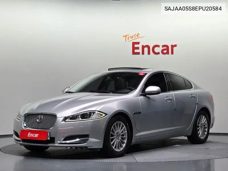 Jaguar XF 2014 года выпуска
