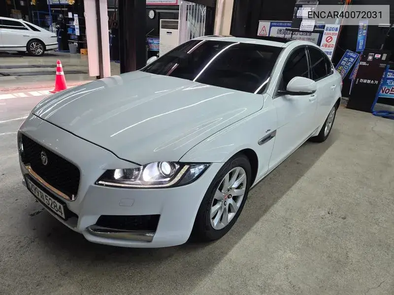 Jaguar XF 2016 года выпуска