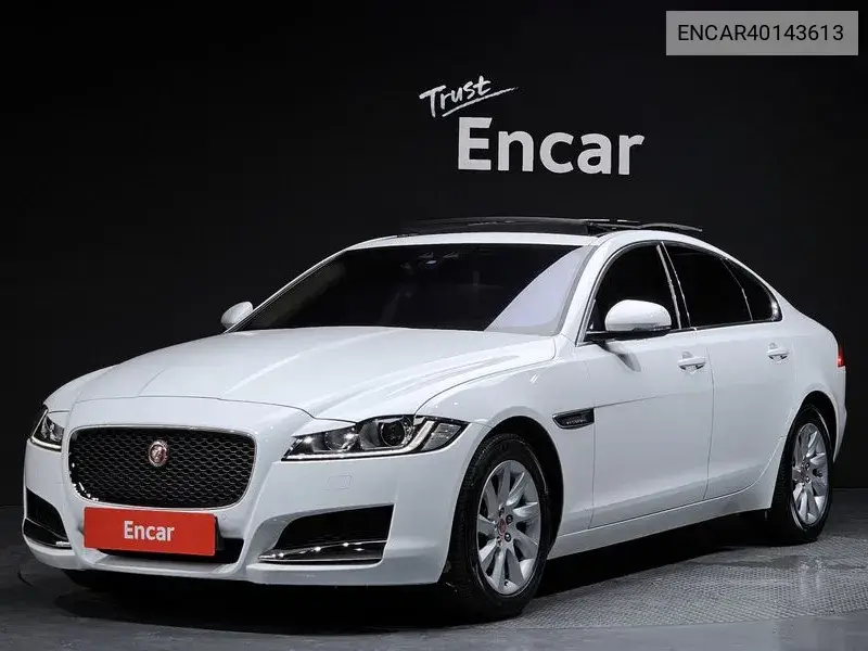 Jaguar XF 2016 года выпуска