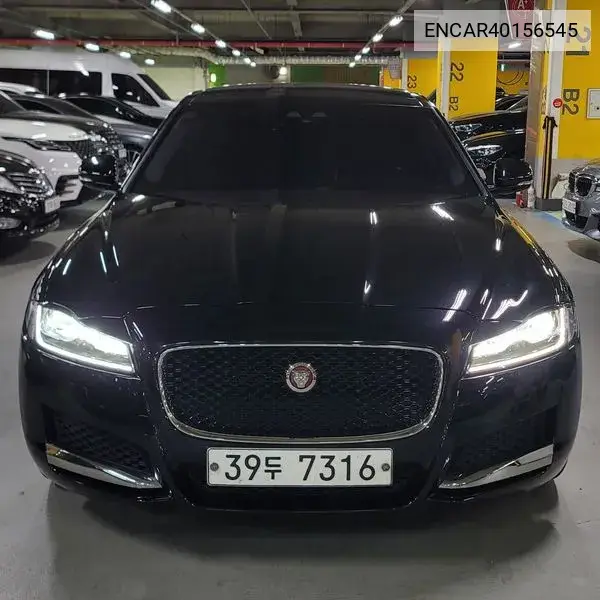 Jaguar XF 2017 года выпуска