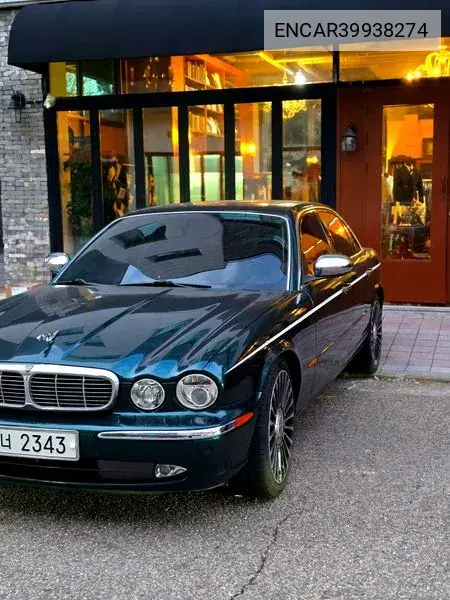 Jaguar XJ 2004 года выпуска