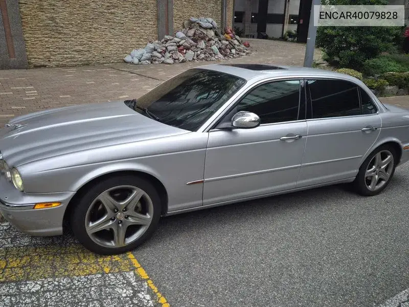 Jaguar XJ 2005 года выпуска