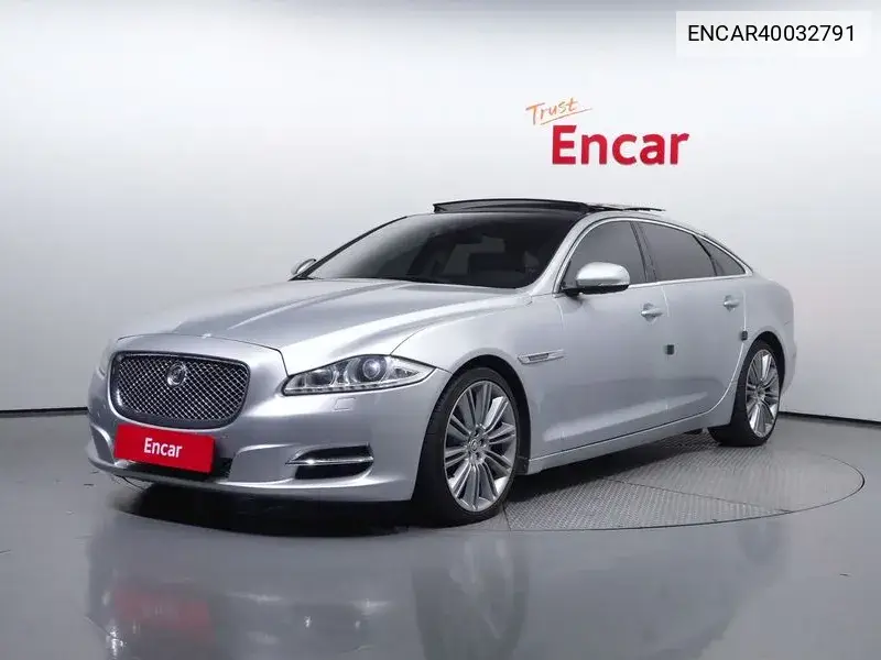 Jaguar XJ 2011 года выпуска