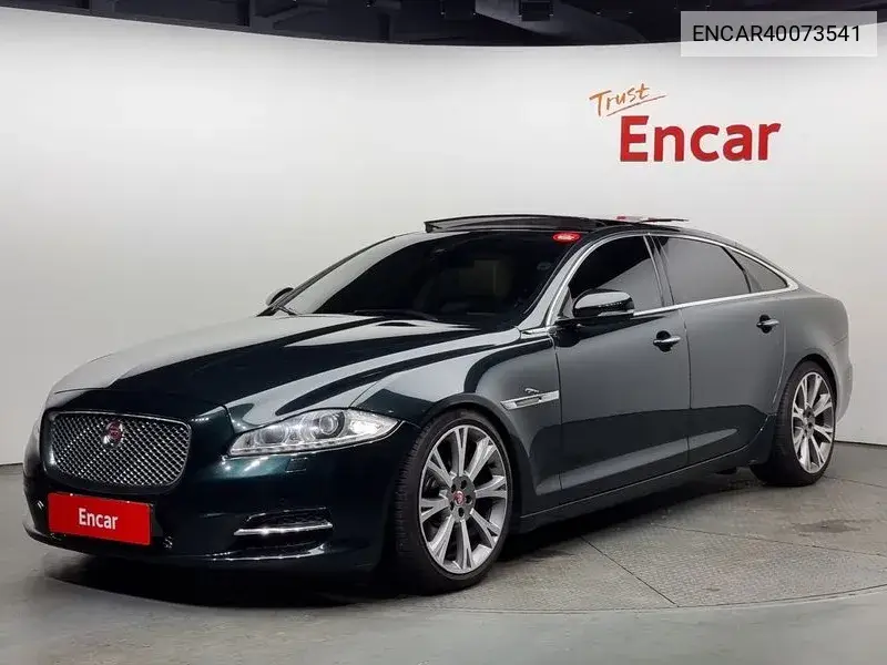Jaguar XJ 2011 года выпуска