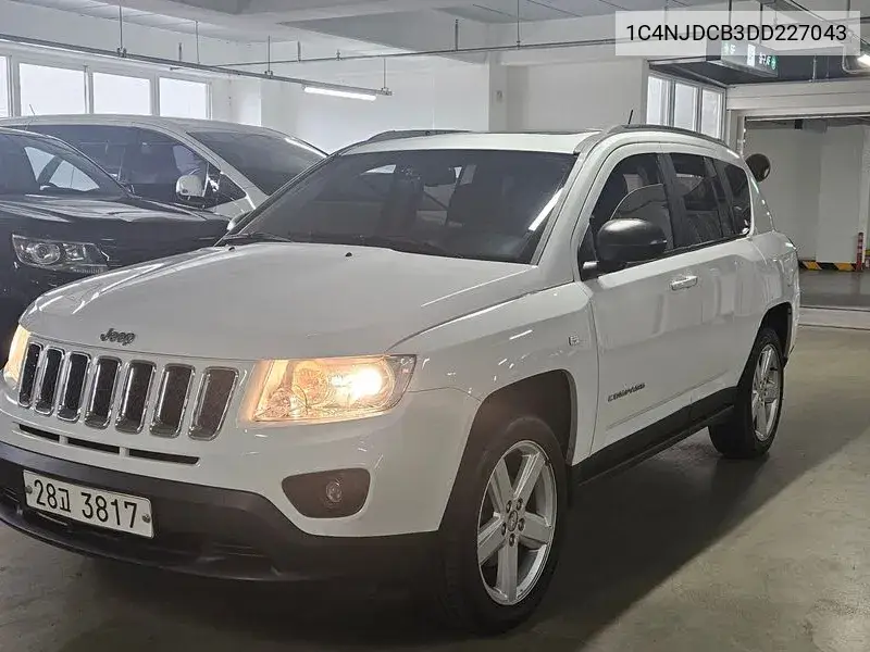 Jeep Compass 2013 года выпуска