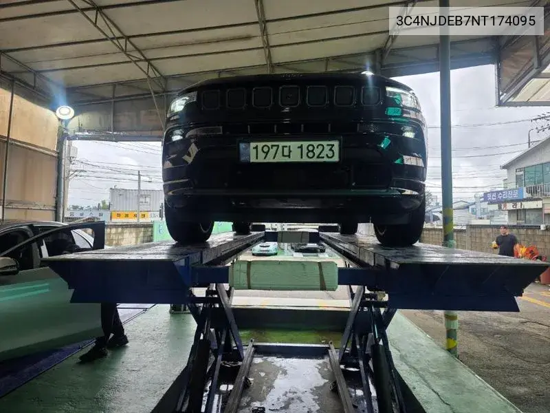 Jeep Compass 2022 года выпуска