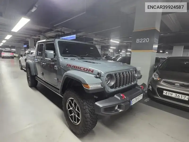 Jeep Gladiator 2025 года выпуска