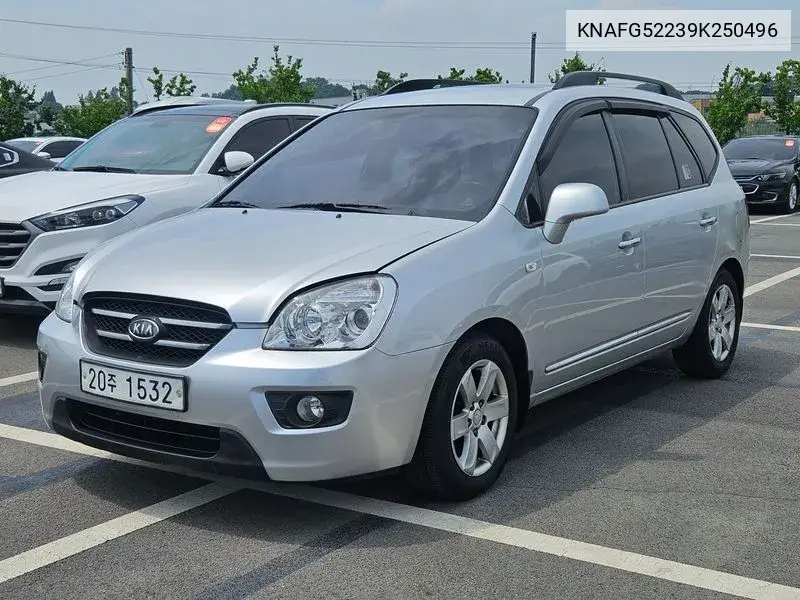 Kia Carens 2009 года выпуска